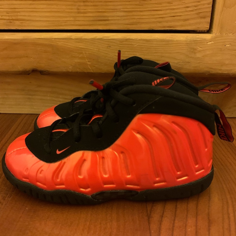 Toddler Nike Foamposite Habanero Red Size 8 🧡❤️‍🔥🔥